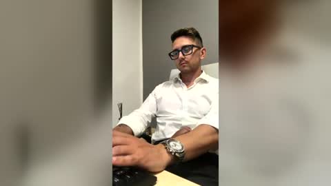 Snapshot of masterboss_fl chatting on July 3, 2026, 11:49 am Master Boss online show from July 3, 2026, 11:49 am