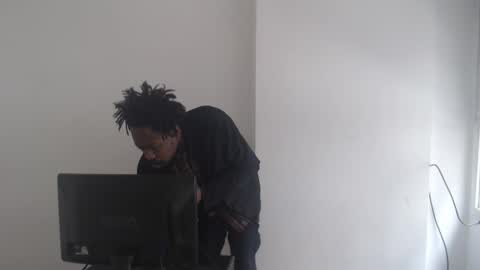 Snapshot of masterdomfuck chatting on April 6, 2026, 5:03 pm Masterdomfuck online show from April 6, 2026, 5:03 pm