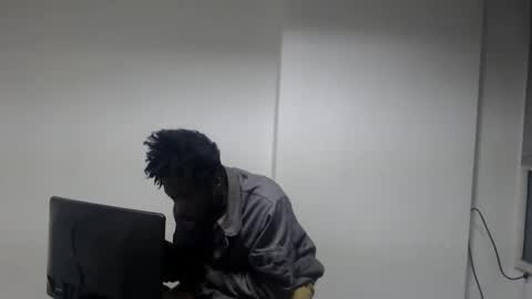 Snapshot of masterdomfuck chatting on April 9, 2026, 9:53 pm Masterdomfuck online show from April 9, 2026, 9:53 pm