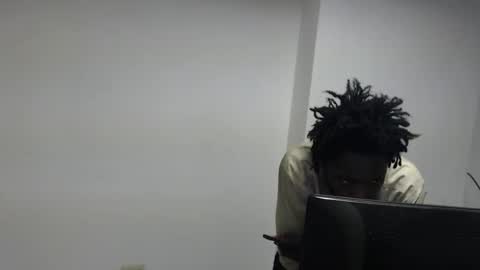 Snapshot of masterdomfuck chatting on April 18, 2026, 10:21 pm Masterdomfuck online show from April 18, 2026, 10:21 pm