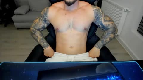 Snapshot of masterkingmuscle chatting on March 7, 2025, 8:55 pm masterkingmuscle online show from March 7, 2025, 8:55 pm