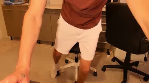 Snapshot of mastermiko chatting on December 15, 2025, 9:24 am Silly Rabbit online show from December 15, 2025, 9:24 am