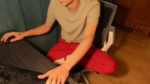 Snapshot of mastermiko chatting on February 16, 2026, 5:53 pm Silly Rabbit online show from February 16, 2026, 5:53 pm