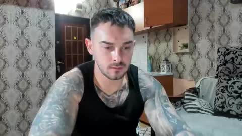 Snapshot of mastermusclejon chatting on December 15, 2025, 9:19 pm Jon online show from December 15, 2025, 9:19 pm