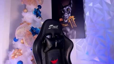 Snapshot of masters_boys chatting on December 14, 2025, 1:27 pm KONAN online show from December 14, 2025, 1:27 pm