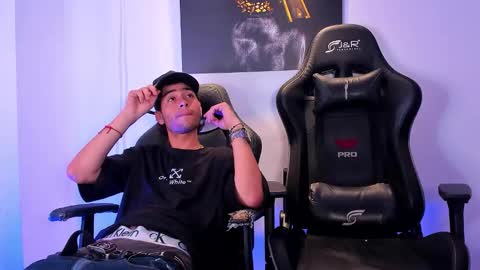 Snapshot of masters_boys chatting on January 10, 2026, 6:37 am KONAN online show from January 10, 2026, 6:37 am