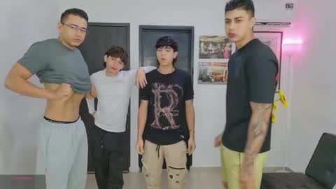 Team Cris Darwin- Fernando- Stiven- David online show from May 15, 2026, 11:06 am