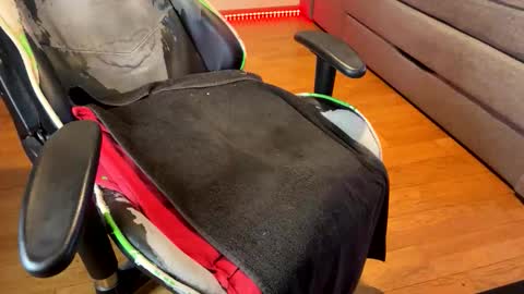 Snapshot of mastervan69 chatting on March 29, 2026, 4:51 pm Master Van online show from March 29, 2026, 4:51 pm