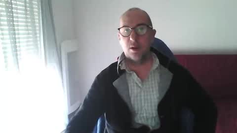 mat11efou online show from November 19, 2025, 12:16 pm