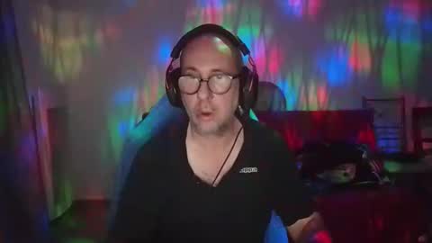 mat11efou online show from November 28, 2025, 5:59 pm