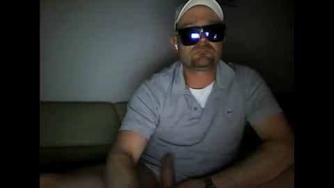 Snapshot of matcelpb1987 chatting on December 17, 2024, 12:34 am Marcel online show from December 17, 2024, 12:34 am