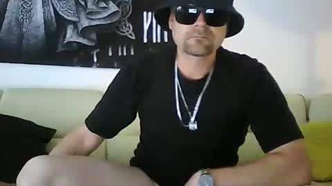 Snapshot of matcelpb1987 chatting on September 21, 2025, 8:16 am Marcel online show from September 21, 2025, 8:16 am