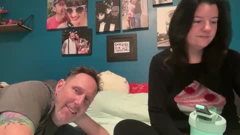 Jer and Kel online show from December 1, 2025, 4:56 pm