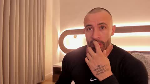 Snapshot of mateo_ospinaa chatting on February 28, 2026, 7:15 pm Mateo online show from February 28, 2026, 7:15 pm