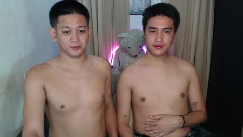 Snapshot of mateocockxx chatting on June 19, 2026, 6:34 pm MateoCouple online show from June 19, 2026, 6:34 pm