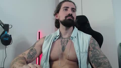 mateohalifa online show from October 6, 2025, 2:03 pm