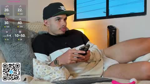 Snapshot of mateoleone chatting on November 13, 2025, 10:30 pm Matt online show from November 13, 2025, 10:30 pm