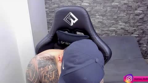 Snapshot of mathew_wolf4 chatting on November 25, 2025, 7:47 pm Mathew Independent model online show from November 25, 2025, 7:47 pm