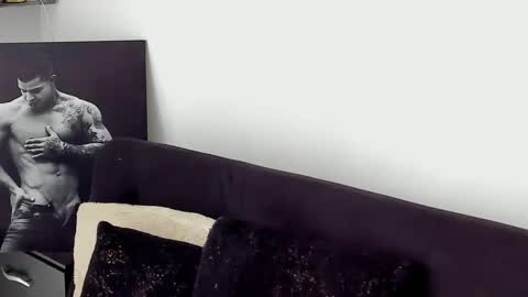 Snapshot of mathews_roses chatting on September 25, 2025, 7:06 pm Marck Mathews online show from September 25, 2025, 7:06 pm