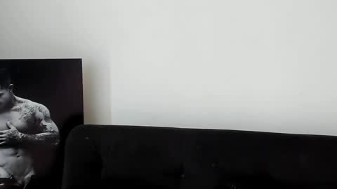 Snapshot of mathews_roses chatting on October 7, 2025, 2:25 pm Marck Mathews online show from October 7, 2025, 2:25 pm