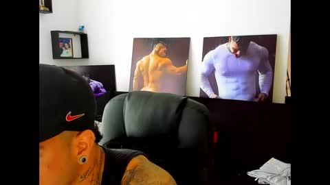 Snapshot of mathews_roses chatting on December 2, 2025, 3:29 pm Marck Mathews online show from December 2, 2025, 3:29 pm