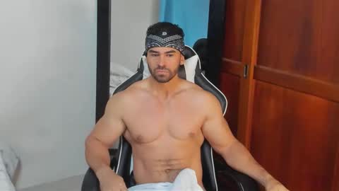 mathews_smith online show from February 1, 2026, 11:20 am