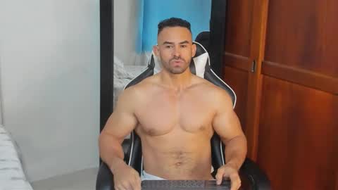 mathews_smith online show from February 2, 2026, 11:31 am