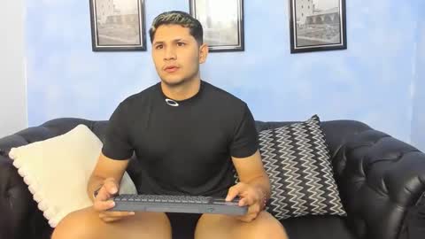 mathias cocks online show from September 16, 2025, 4:02 am