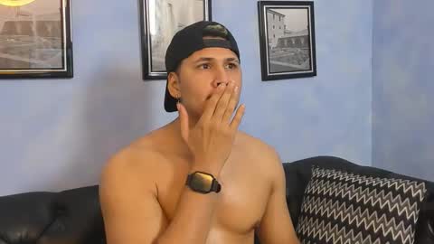 mathias cocks online show from September 17, 2025, 4:47 am