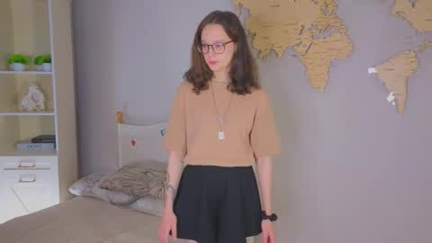 mathildesephton online show from October 21, 2025, 11:11 am