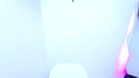 Mati04 online show from May 15, 2026, 8:49 pm