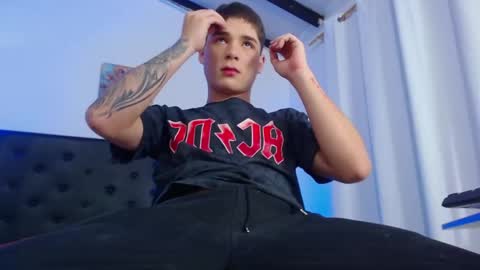 Snapshot of matiii18 chatting on January 16, 2026, 1:59 pm Mati online show from January 16, 2026, 1:59 pm