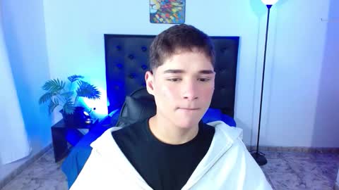 Snapshot of matiii18 chatting on February 2, 2026, 1:32 pm Mati online show from February 2, 2026, 1:32 pm