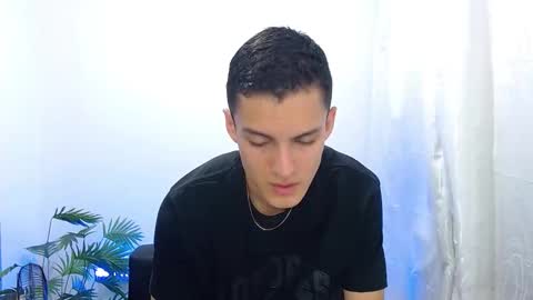 Snapshot of matiius18 chatting on September 17, 2025, 2:19 pm Matias online show from September 17, 2025, 2:19 pm