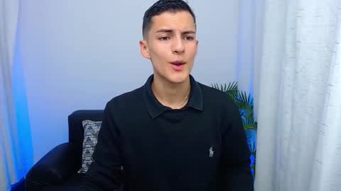 Snapshot of matiius18 chatting on October 22, 2025, 2:06 pm Matias online show from October 22, 2025, 2:06 pm