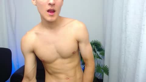 Snapshot of matiius18 chatting on December 4, 2025, 2:59 pm Matias online show from December 4, 2025, 2:59 pm