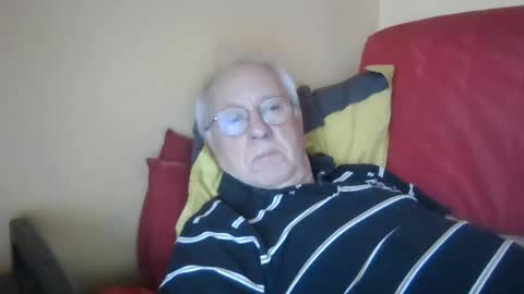 Snapshot of matricule4246 chatting on January 8, 2025, 8:49 am joyaam79 online show from January 8, 2025, 8:49 am