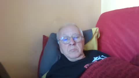 Snapshot of matricule4246 chatting on March 5, 2025, 12:00 pm joyaam79 online show from March 5, 2025, 12:00 pm