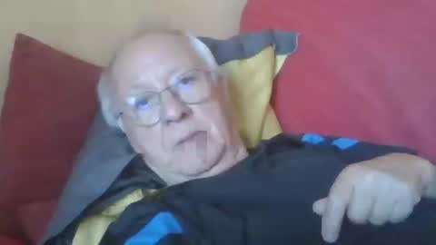 Snapshot of matricule4246 chatting on November 2, 2025, 2:19 pm joyaam79 online show from November 2, 2025, 2:19 pm