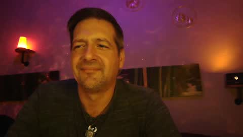 Snapshot of matrike1 chatting on December 23, 2024, 6:16 pm matrike1 online show from December 23, 2024, 6:16 pm