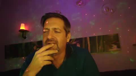 Snapshot of matrike1 chatting on December 31, 2024, 10:01 pm matrike1 online show from December 31, 2024, 10:01 pm