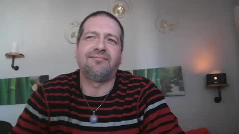 Snapshot of matrike1 chatting on February 19, 2025, 2:23 pm matrike1 online show from February 19, 2025, 2:23 pm