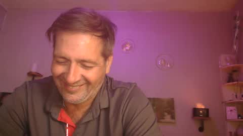 Snapshot of matrike1 chatting on October 17, 2025, 2:19 pm matrike1 online show from October 17, 2025, 2:19 pm