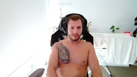 Snapshot of matt89aus chatting on December 19, 2024, 6:45 am MRD online show from December 19, 2024, 6:45 am