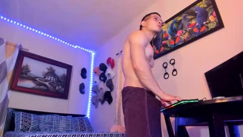 Master online show from September 12, 2025, 9:04 pm