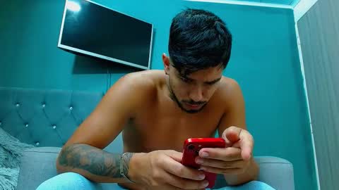 Snapshot of matteo_rreal chatting on November 30, 2025, 12:58 am MATTEO online show from November 30, 2025, 12:58 am