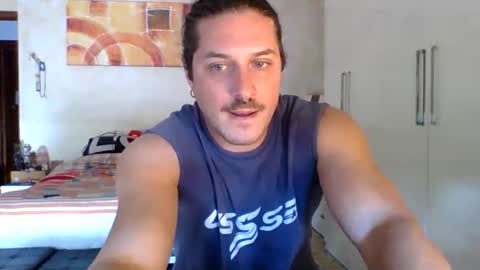 Snapshot of matteushh87 chatting on October 15, 2025, 9:31 am matteushh87 online show from October 15, 2025, 9:31 am