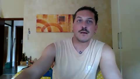 matteushh87 online show from May 6, 2026, 10:42 am