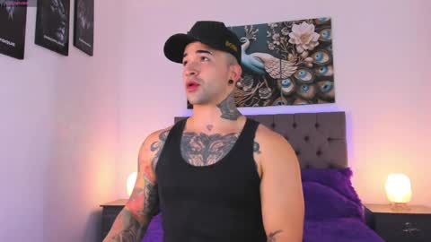 Matthew INDEPENDENT MODEL online show from April 5, 2026, 3:36 am