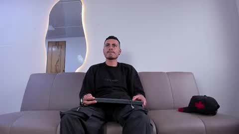 Snapshot of matthewcullenn chatting on November 27, 2025, 6:21 pm Matthew online show from November 27, 2025, 6:21 pm